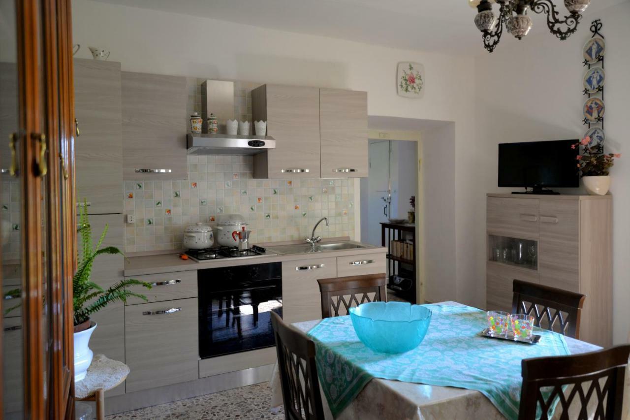 A Casa Di Carla Apartment Terracina Exterior foto